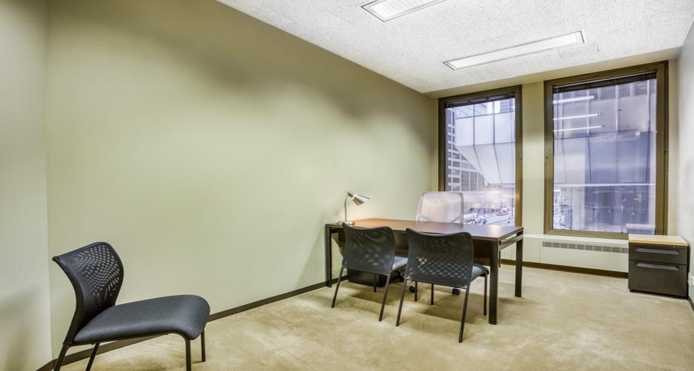 125 South Wacker, 125 South Wacker Drive, Chicago, IL 60606 — office space for rent, photo 3