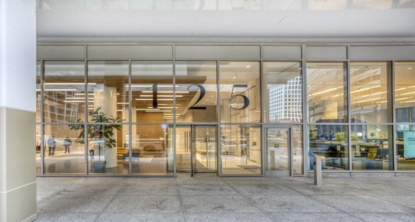 Rent office 125 South Wacker — photo 9