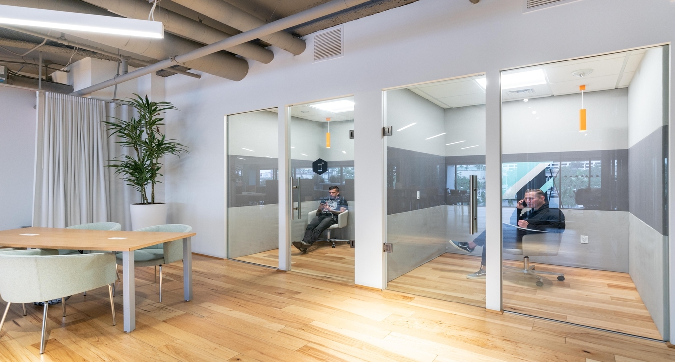 145 South Fairfax Avenue, 145 South Fairfax Avenue, Los Angeles, CA 90036 — office space for rent, photo 8