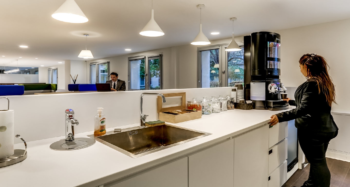 Rent office 14 Albany Street — photo 4