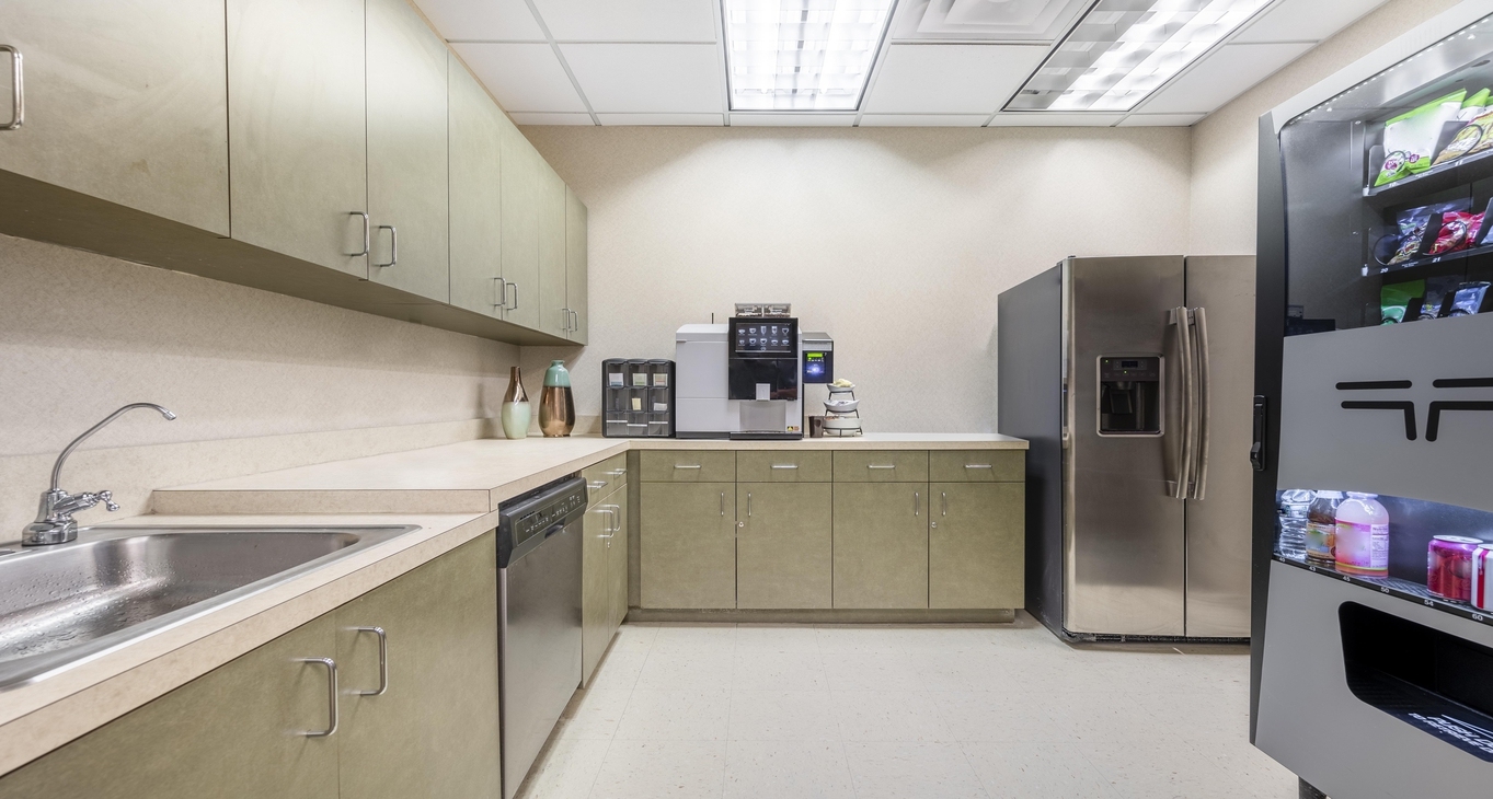 Affitto uffici 160 Clairemont Avenue_4-4