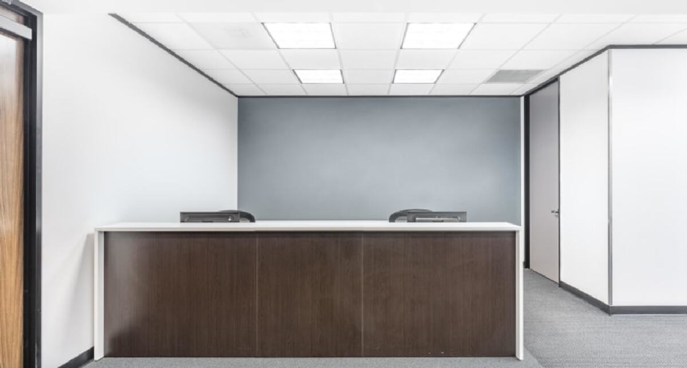 Business center 16510 Northchase Drive Rent office 16510 Northchase Drive — photo 10
