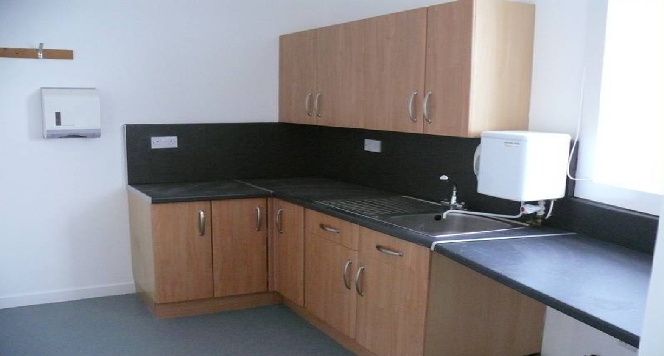 Rent office 187 Old Rutherglen Road — photo 3