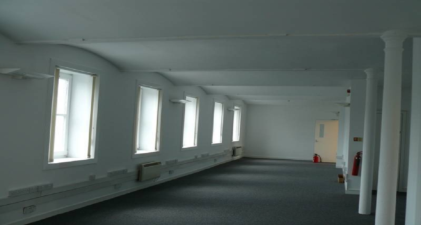 Rent office 187 Old Rutherglen Road — photo 4