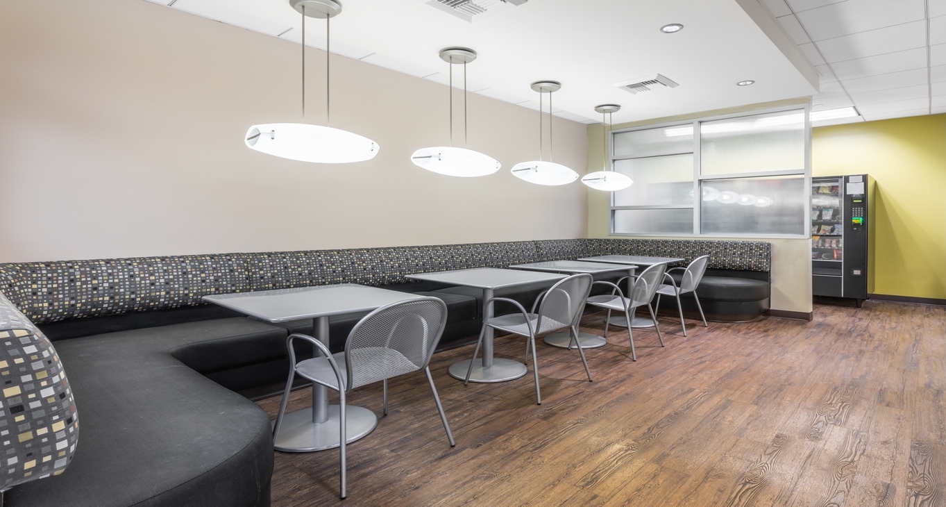 1901 Avenue of the Stars, 1901 Avenue of the Stars, Los Angeles, CA 90067 — office space for rent, photo 4