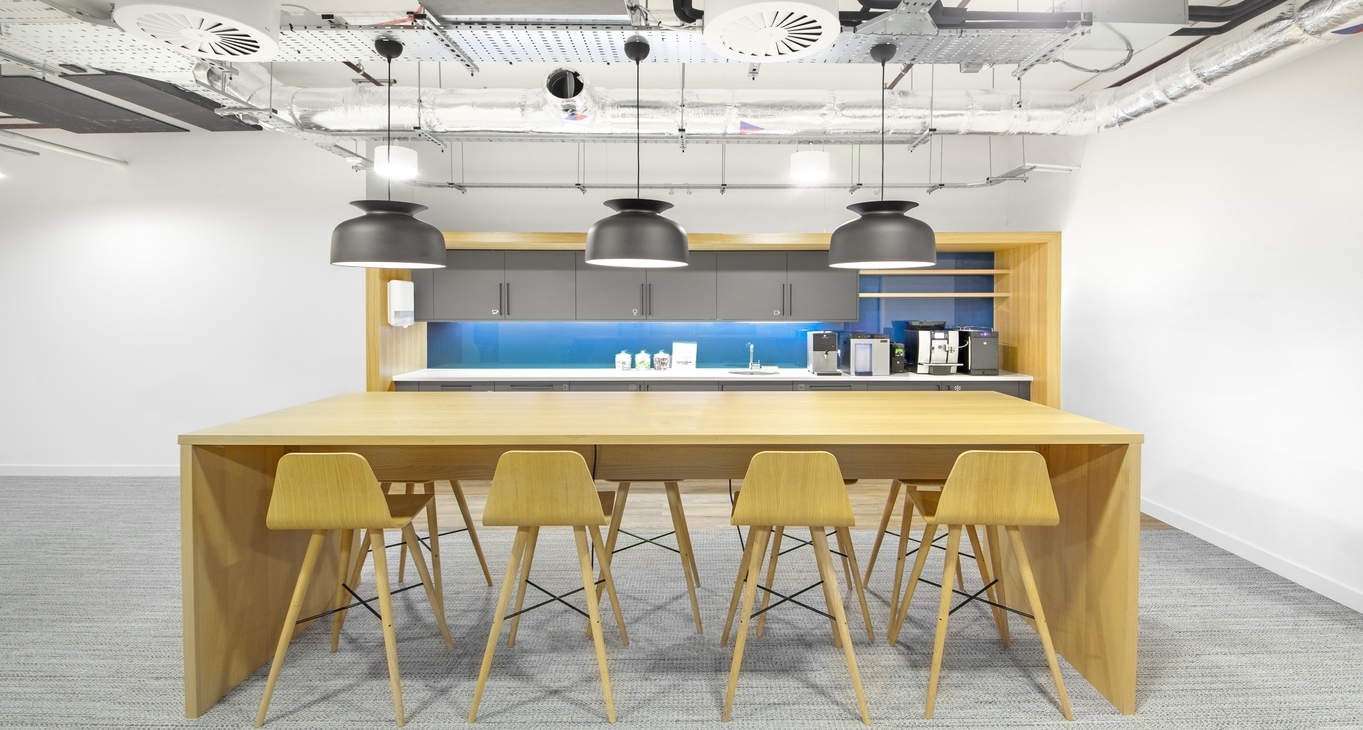 Rent office 19 Oxford Road — photo 1