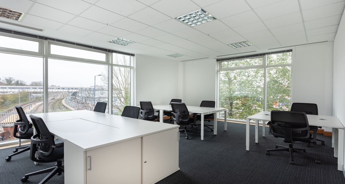 Pusat perniagaan 1 Farnham Road_5-5 Sewa pejabat 1 Farnham Road_5-5
