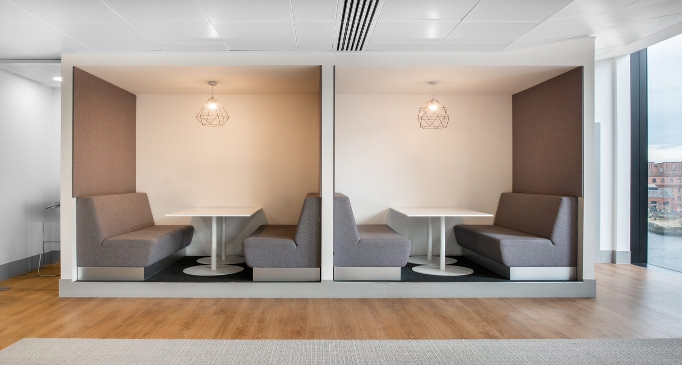 Rent office 1 Mann Island — photo 1