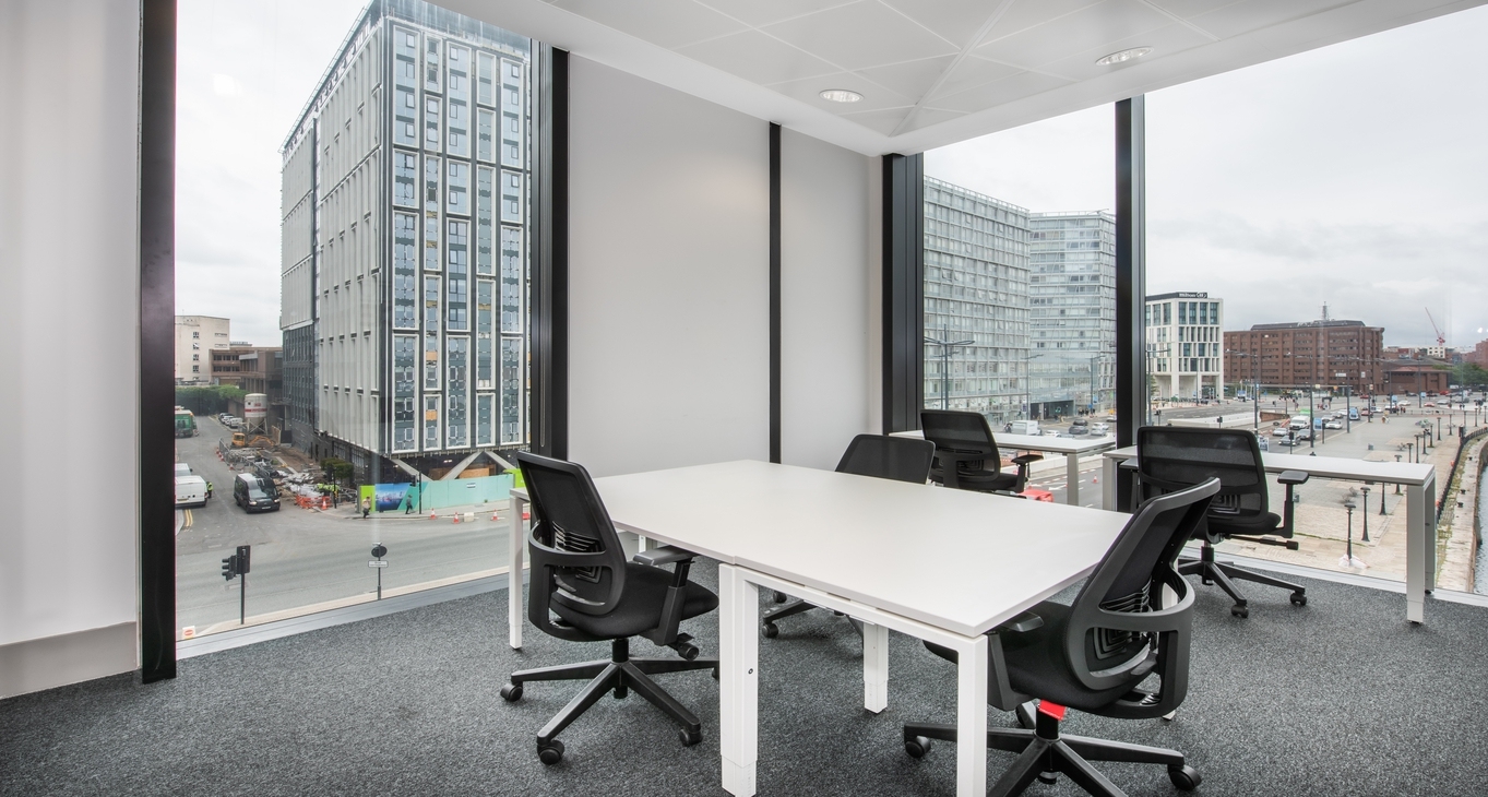 Rent office 1 Mann Island — photo 6