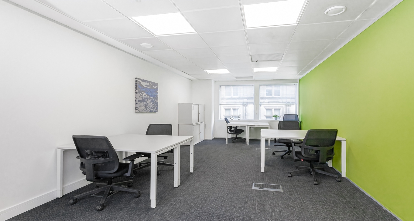 Rent office 1 Victoria Square — photo 3