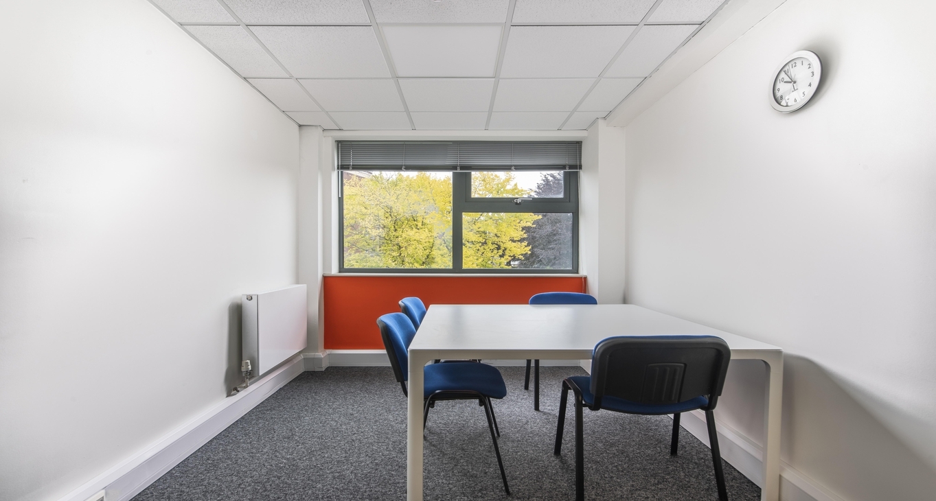 Rent office 1 Winnal Valley Road — photo 5
