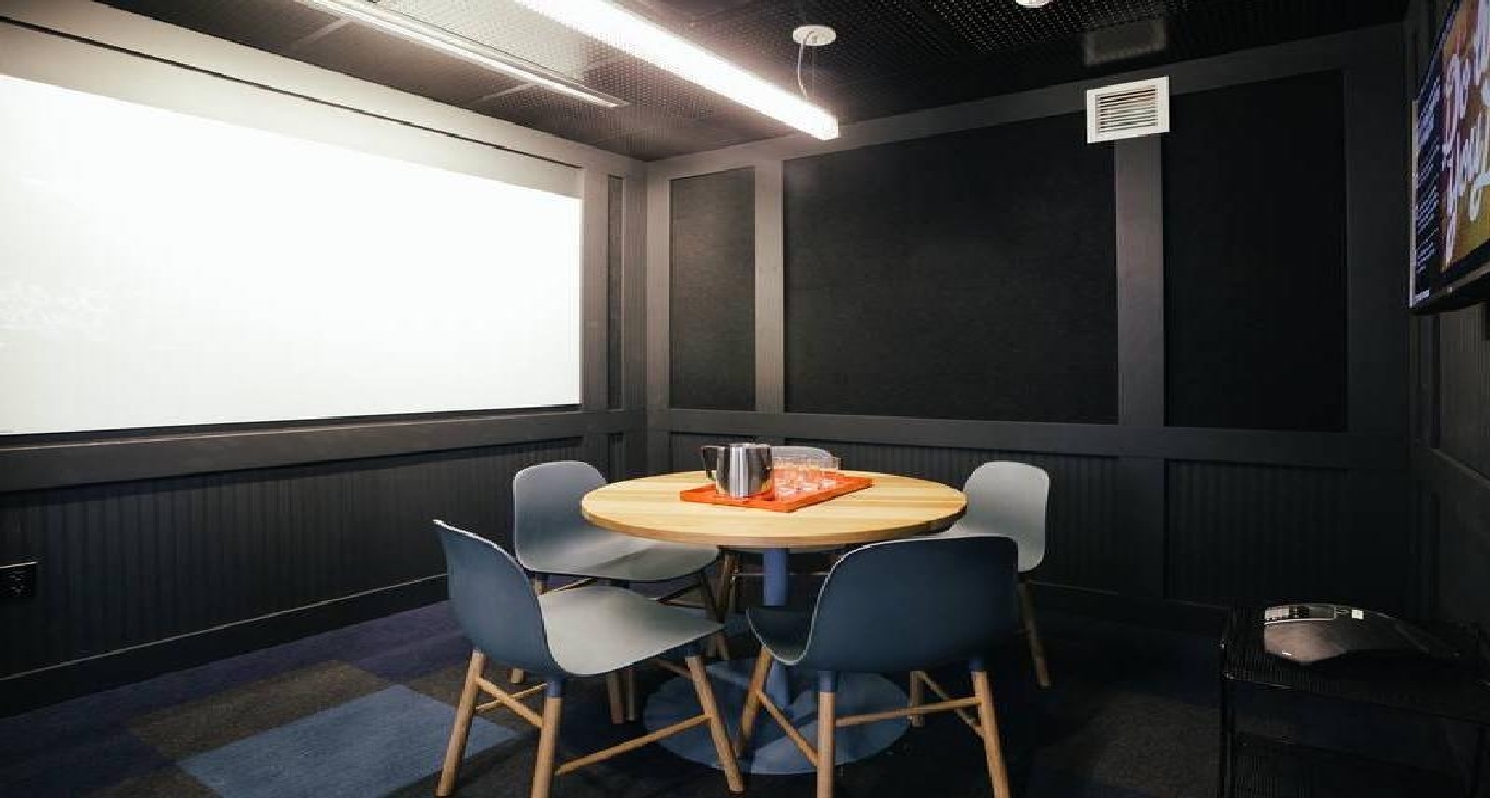 220 N. Green Street, 220 N. Green Street, Chicago, IL 60607 — office space for rent, photo 3