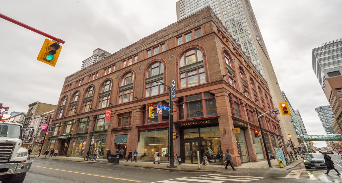 Pusat perniagaan 229 Yonge Street_8-8 Sewa pejabat 229 Yonge Street_8-8