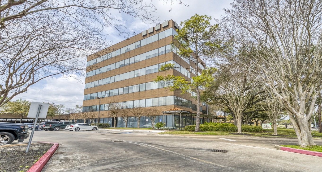 2500 Wilcrest Drive, 2500 Wilcrest, Houston, TX 77042 — office space for rent, photo 2
