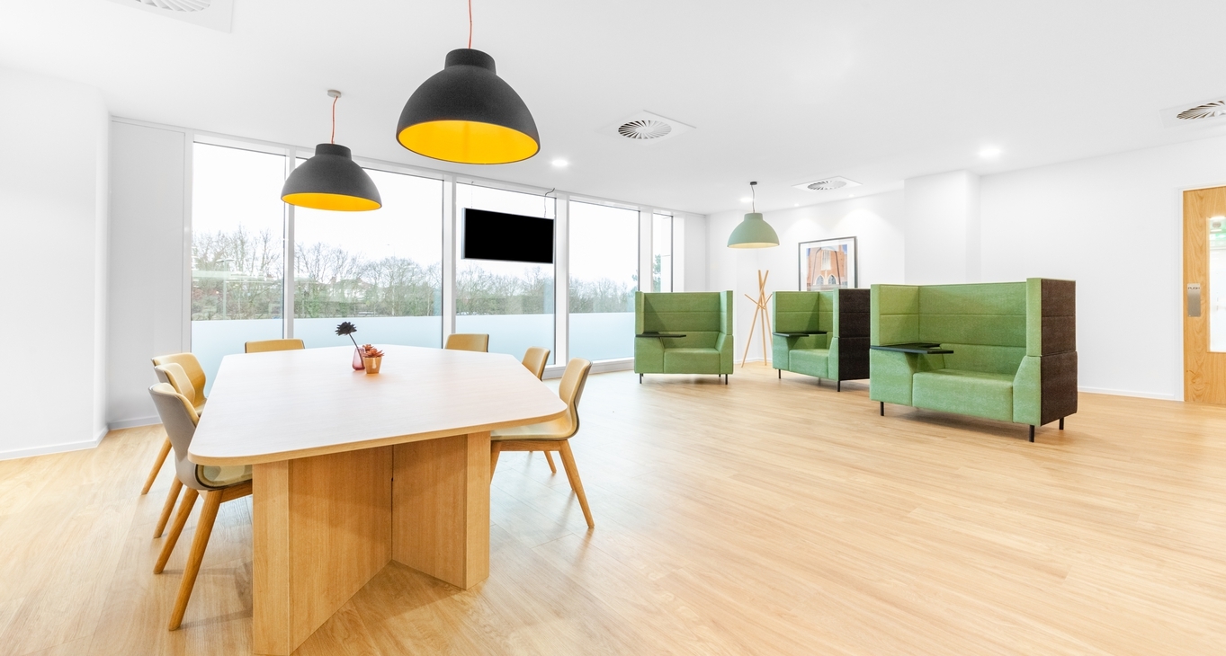 Rent office 2 Guildford Business Park — photo 1