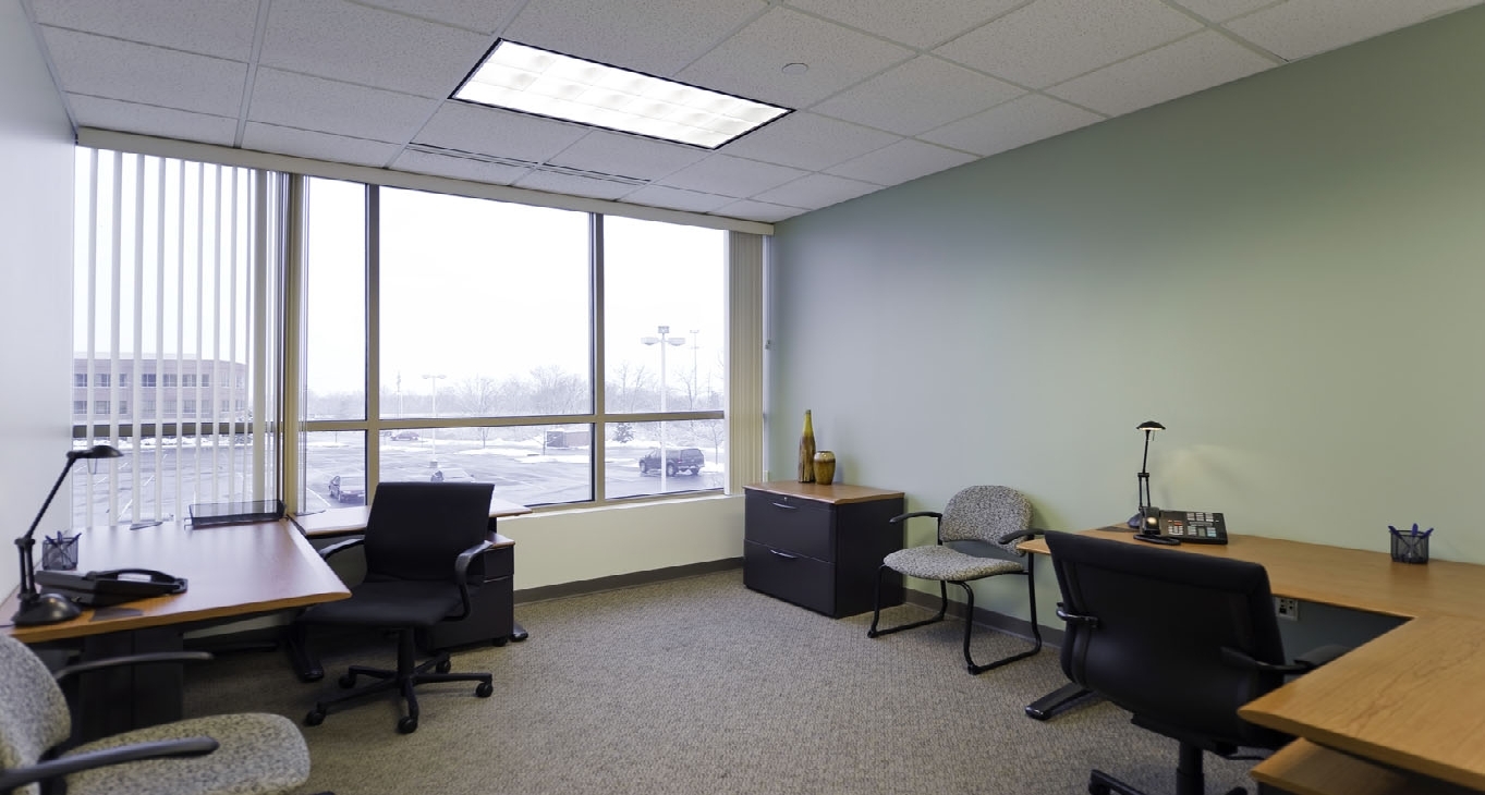 Sewa pejabat 300 E. Business Way_1-1