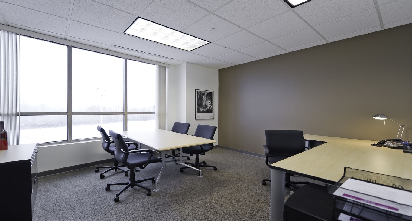 Sewa pejabat 300 E. Business Way_2-2
