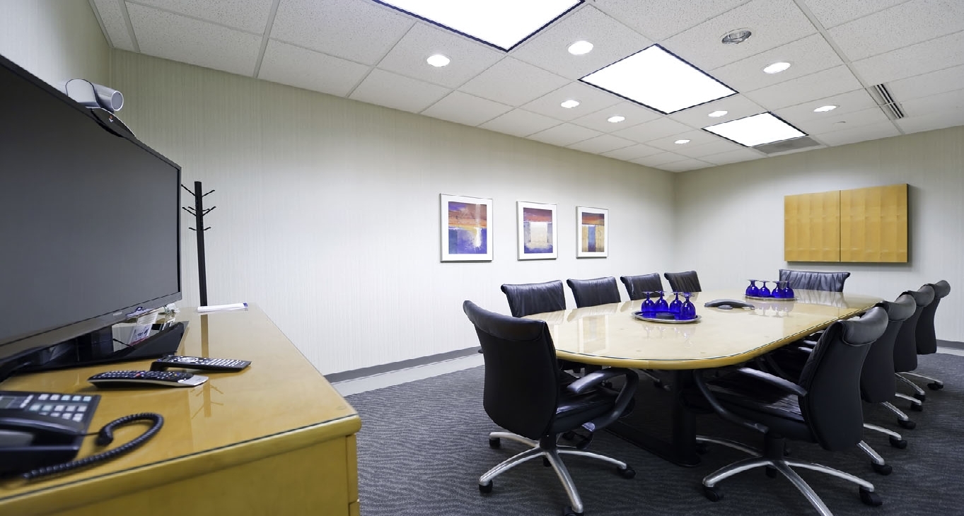 Sewa pejabat 300 E. Business Way_5-5