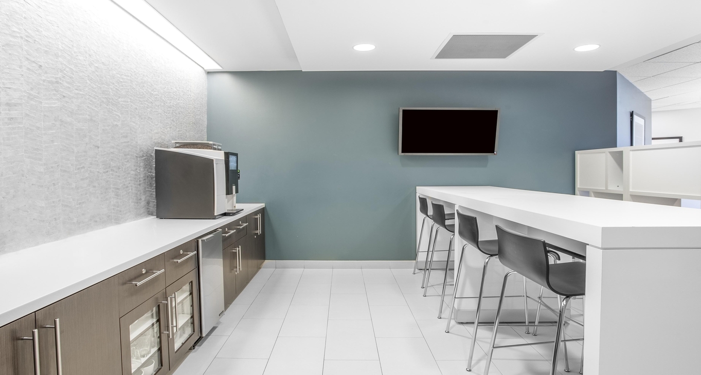 Kantoor te huur 303 Twin Dolphin Drive_4-4