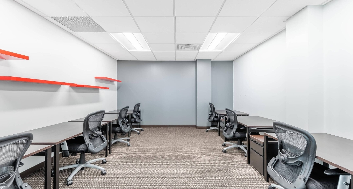 Business center 30 South Wacker Drive Rent office 30 South Wacker Drive — photo 14