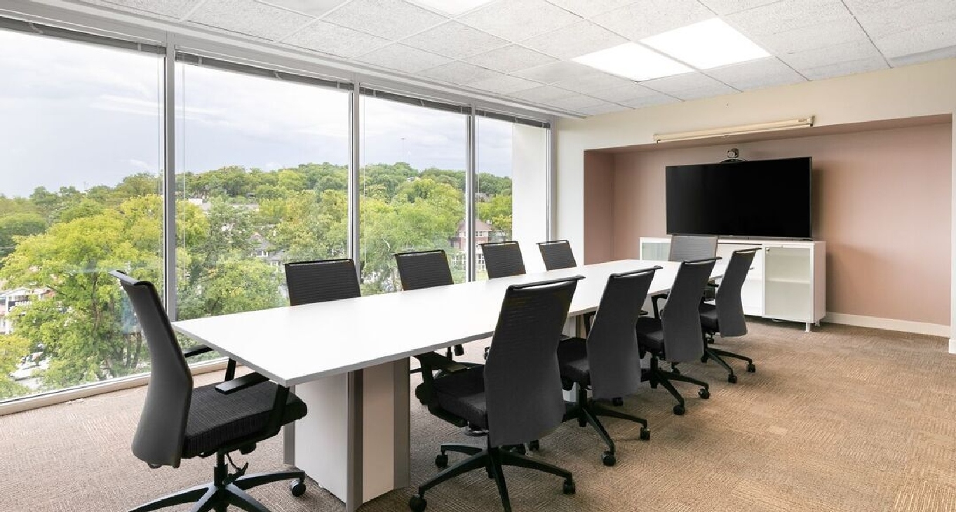 Sewa pejabat 3235 Satellite Boulevard, Building 400, Suite 300_7-7