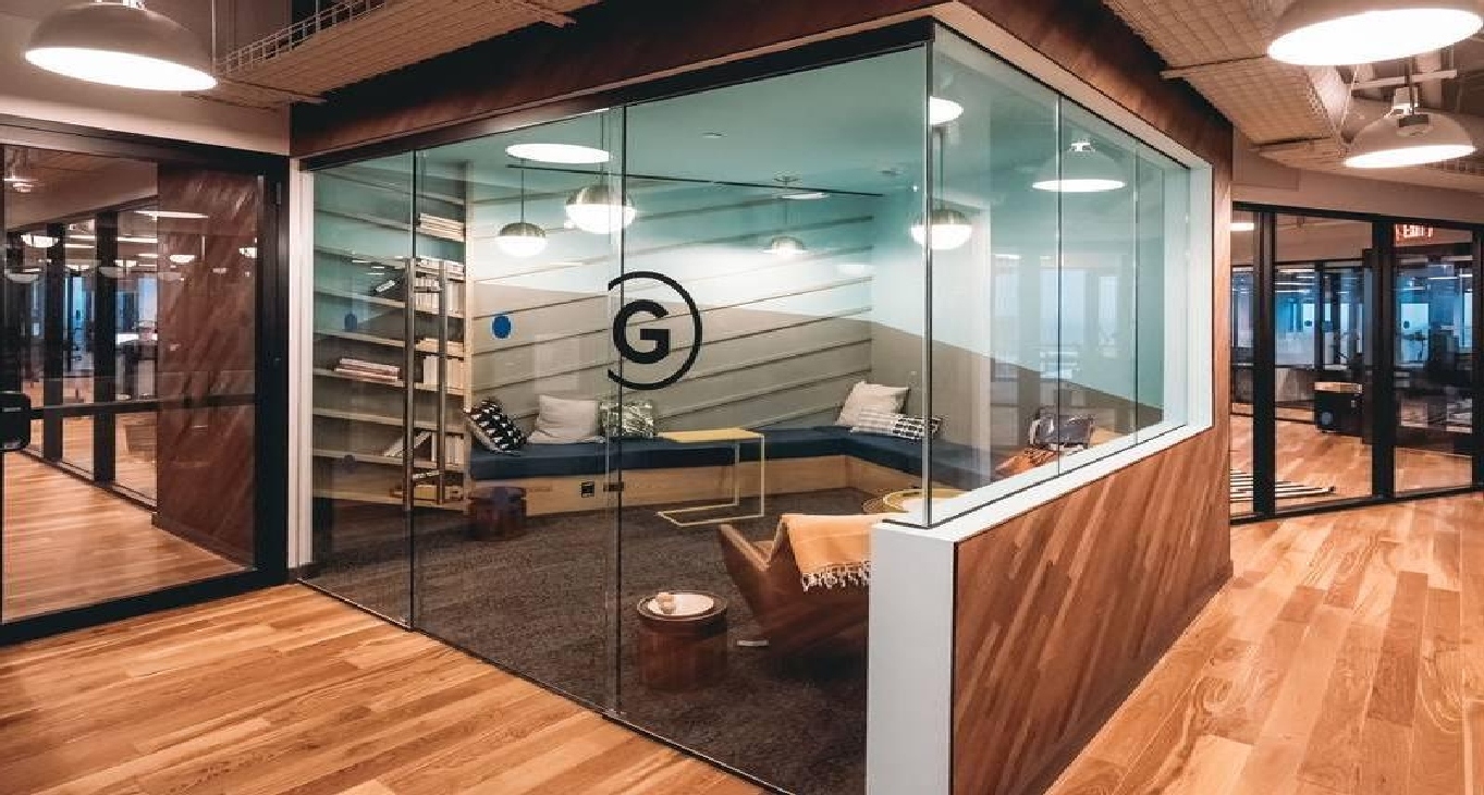 3300 N Interstate 35, 3300 N Interstate 35, Austin, TX 78705 — office space for rent, photo 1