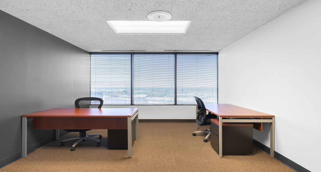 Business center 363 North Belt Rent office 363 North Belt — photo 6
