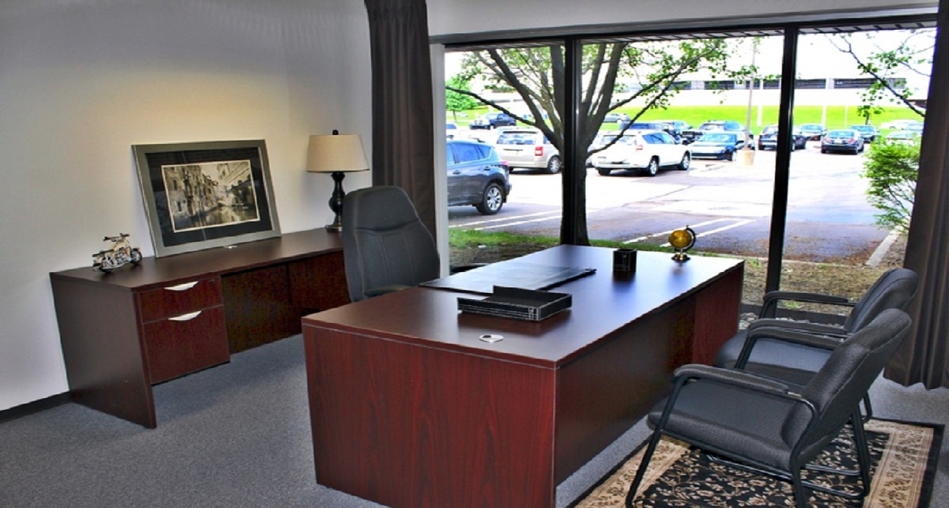 Kantoor te huur 39111 Six Mile Road Livonia_1-1