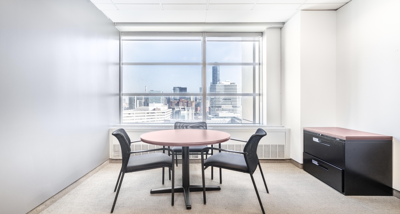 Rent office 401 Bay Street_8-8