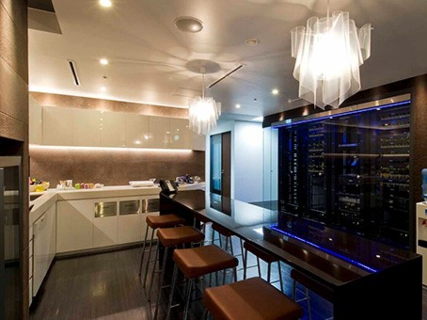 Rent office Shinagawa East One — photo 9