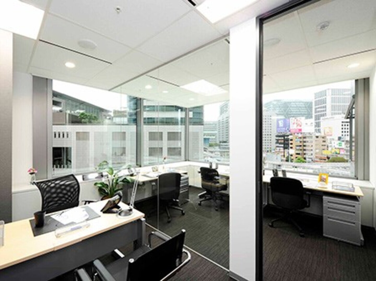 Rent office Shinagawa East One — photo 11