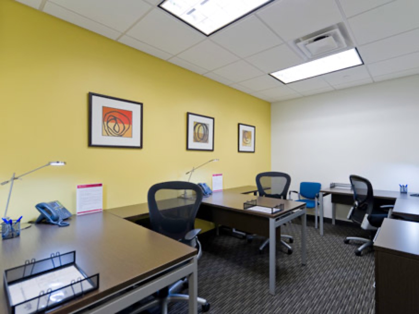Business center 3390 Mary Street, Coconut Grove Rent office 3390 Mary Street, Coconut Grove — photo 2