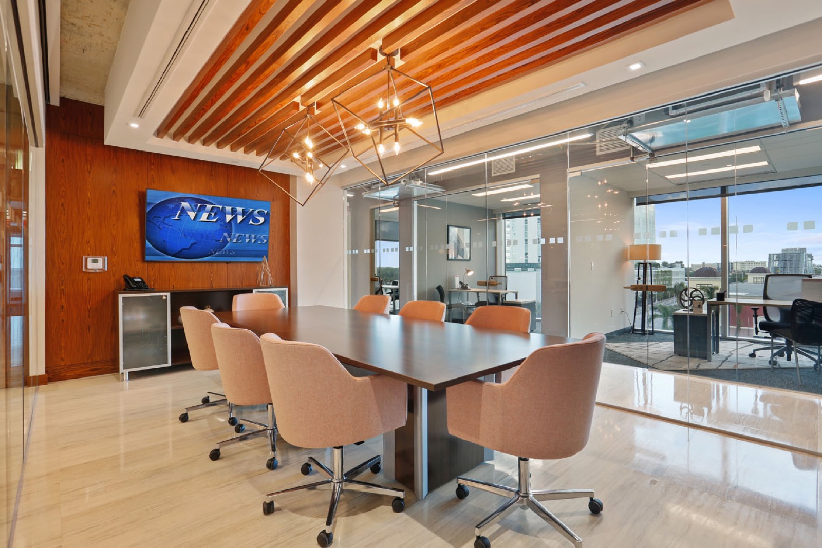 Business center 323 Sunny Isles Blvd Rent office 323 Sunny Isles Blvd — photo 3