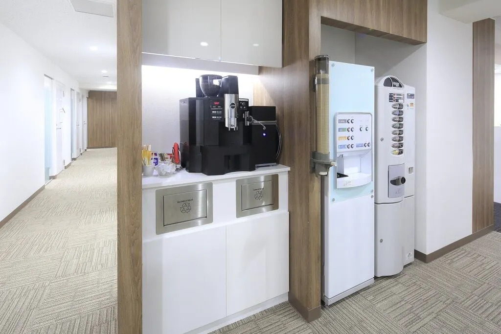 Rent office 1-20-3 Nishi-Shinjuku — photo 3