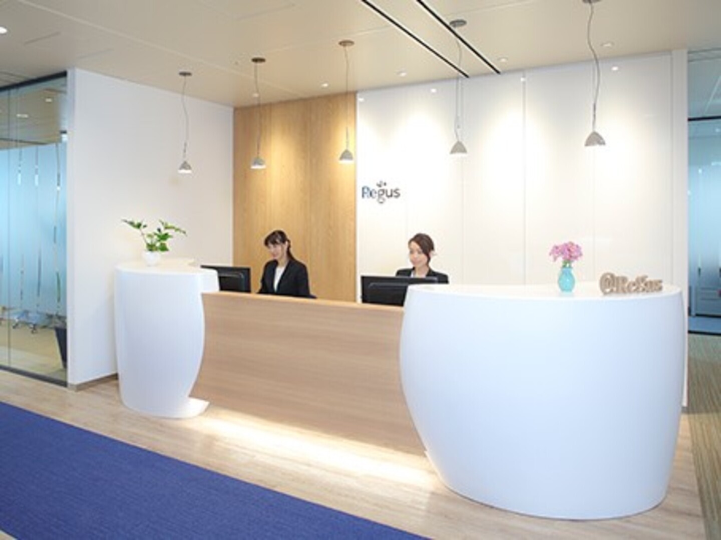 Rent office 2-16-4 Konan — photo 4