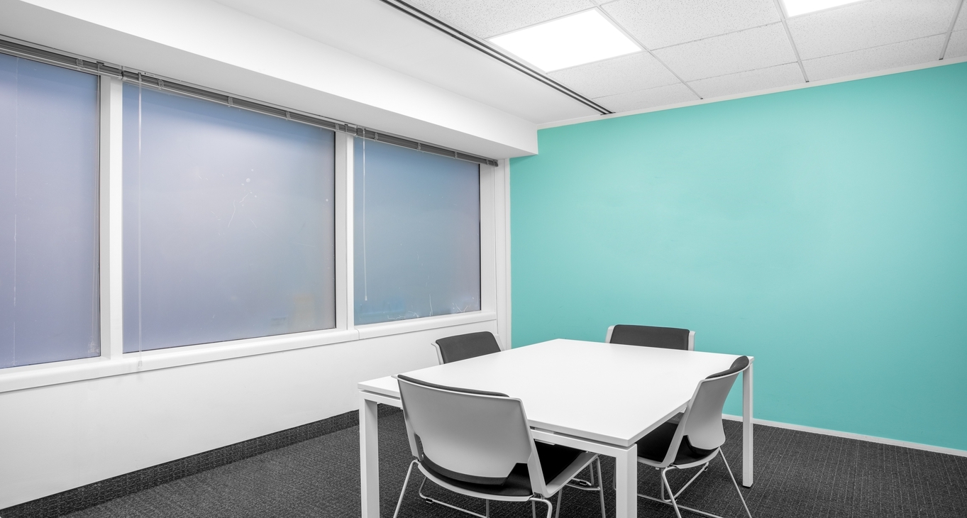 Rent office 4 Imperial Place — photo 8
