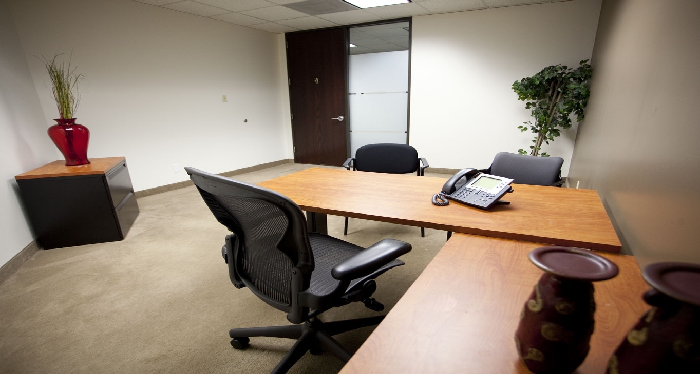 Business Center 5601 Bridge Street_12-20 Büros zu mieten 5601 Bridge Street_12-20