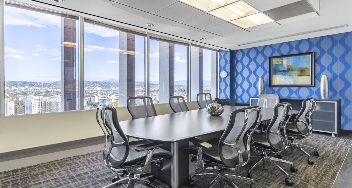 5670 Wilshire Boulevard, 5670 Wilshire Boulevard, Los Angeles, CA 90036 — office space for rent, photo 5