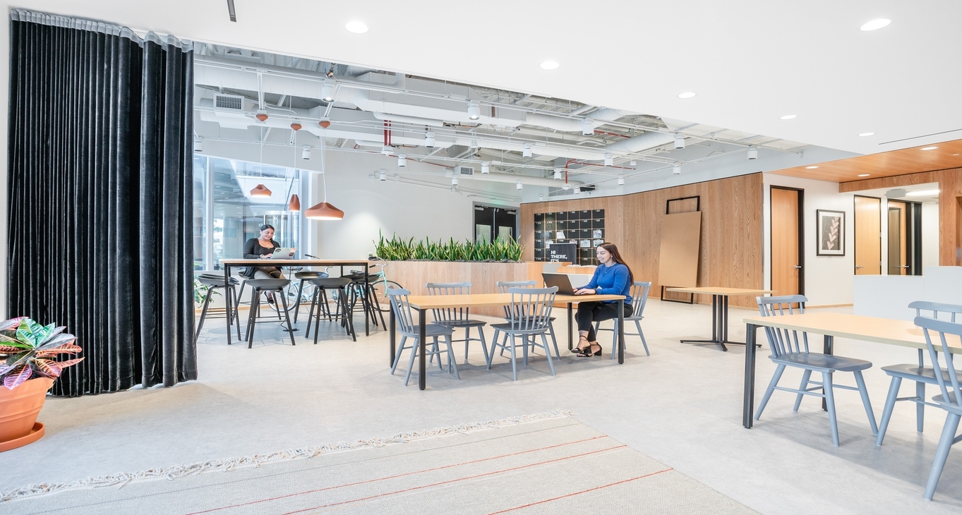 611 Gateway Boulevard, 611 Gateway Blvd, South San Francisco, CA 94080 — office space for rent, photo 1
