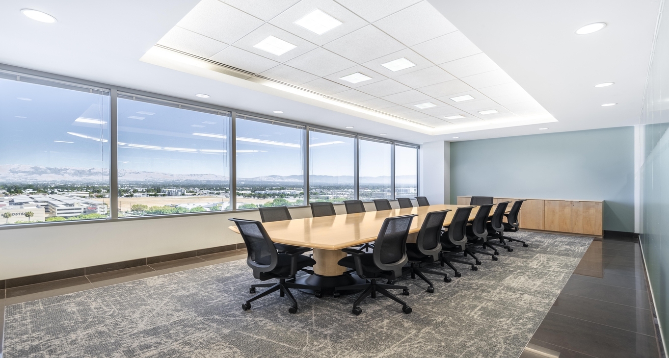 6303 Owensmouth Avenue, 6303 Owensmouth Avenue, Woodland Hills, CA 91367 — office space for rent, photo 8