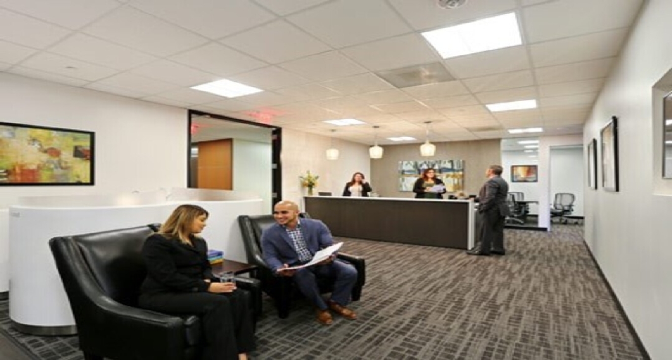 Business center 6575 West Loop South, Suite 500 Rent office 6575 West Loop South, Suite 500 — photo 10