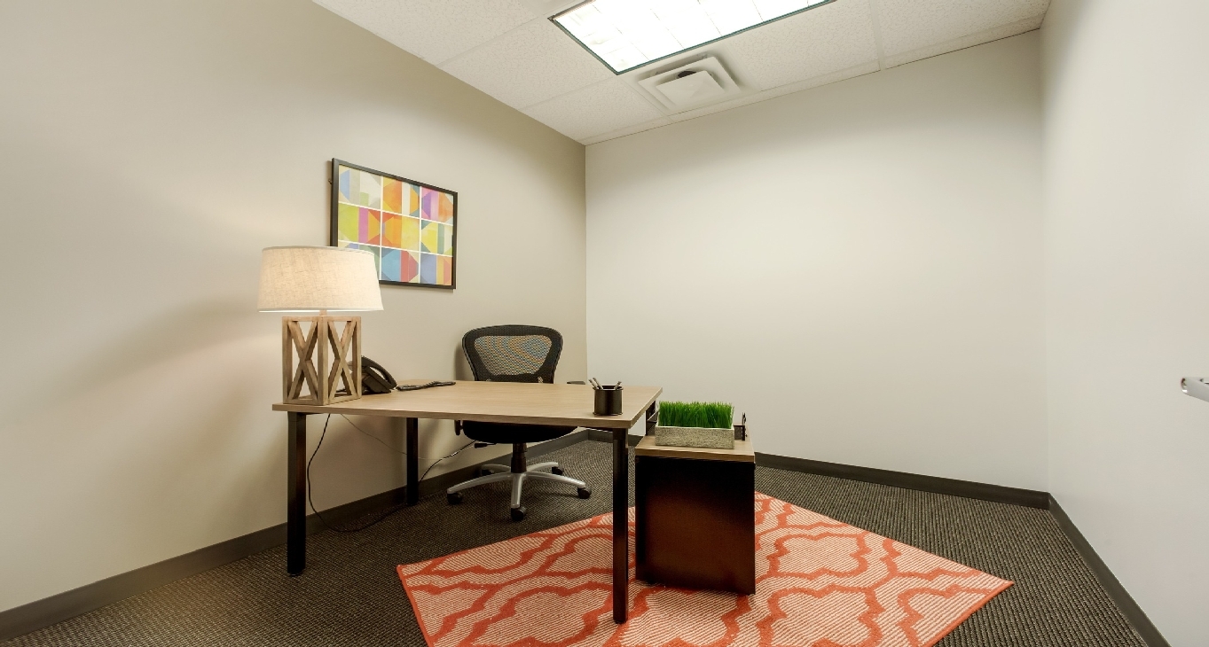 商务中心 7600 Chevy Chase Drive Rent office 7600 Chevy Chase Drive — photo 13