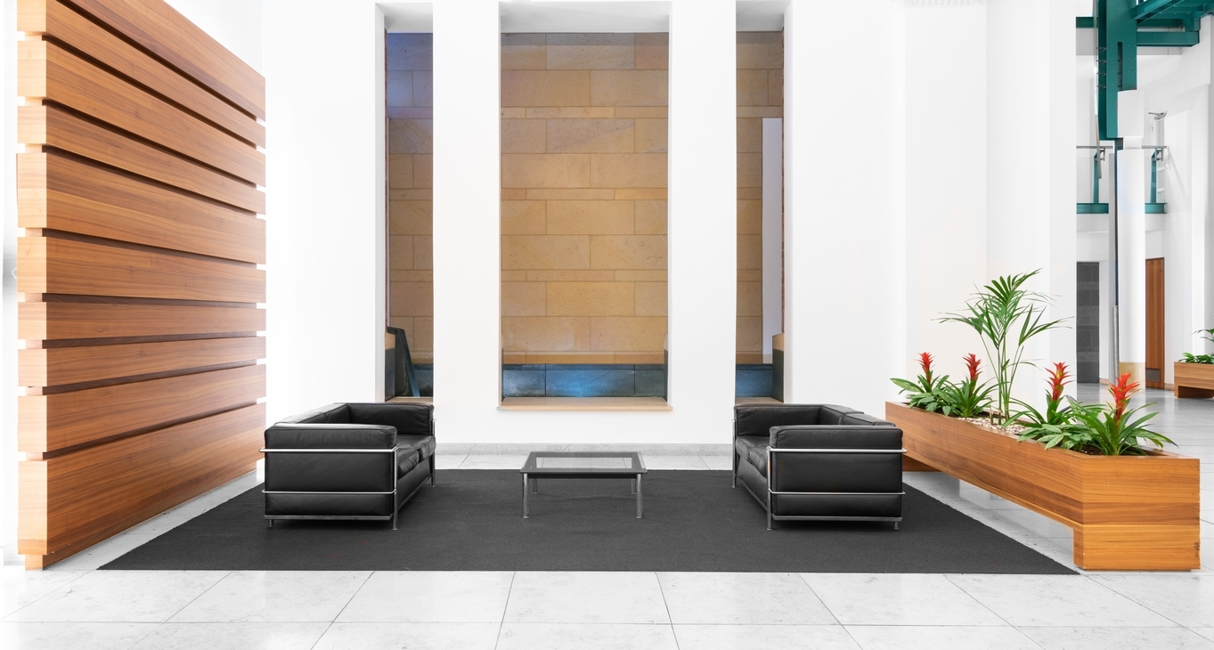 Rent office 82 King Street — photo 1