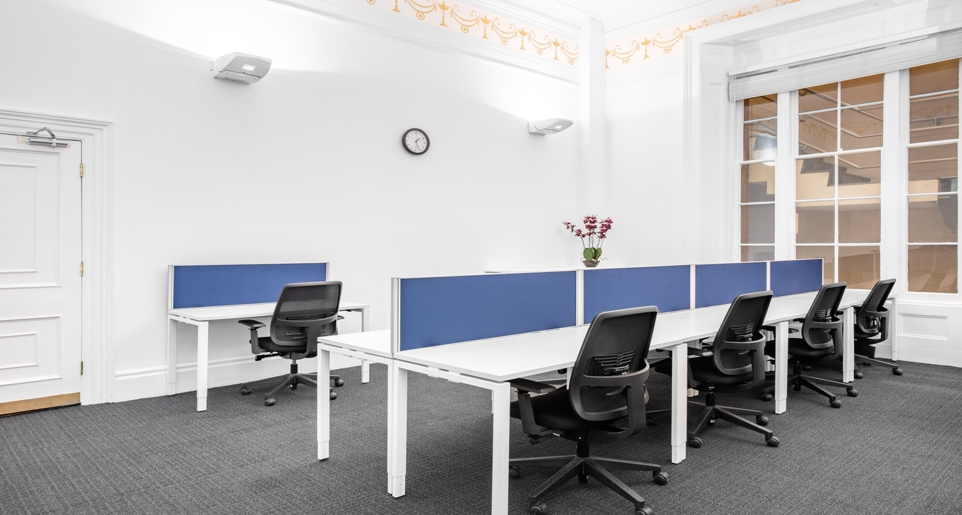 Rent office 82 King Street — photo 4
