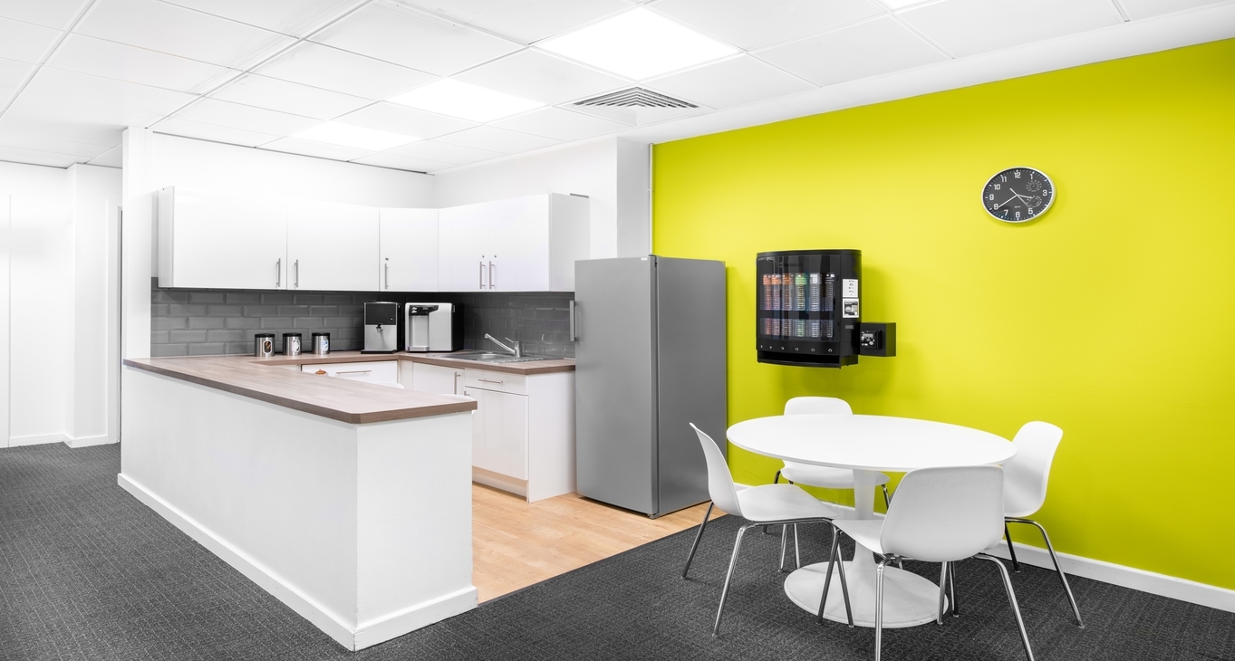 Rent office 82 King Street — photo 5