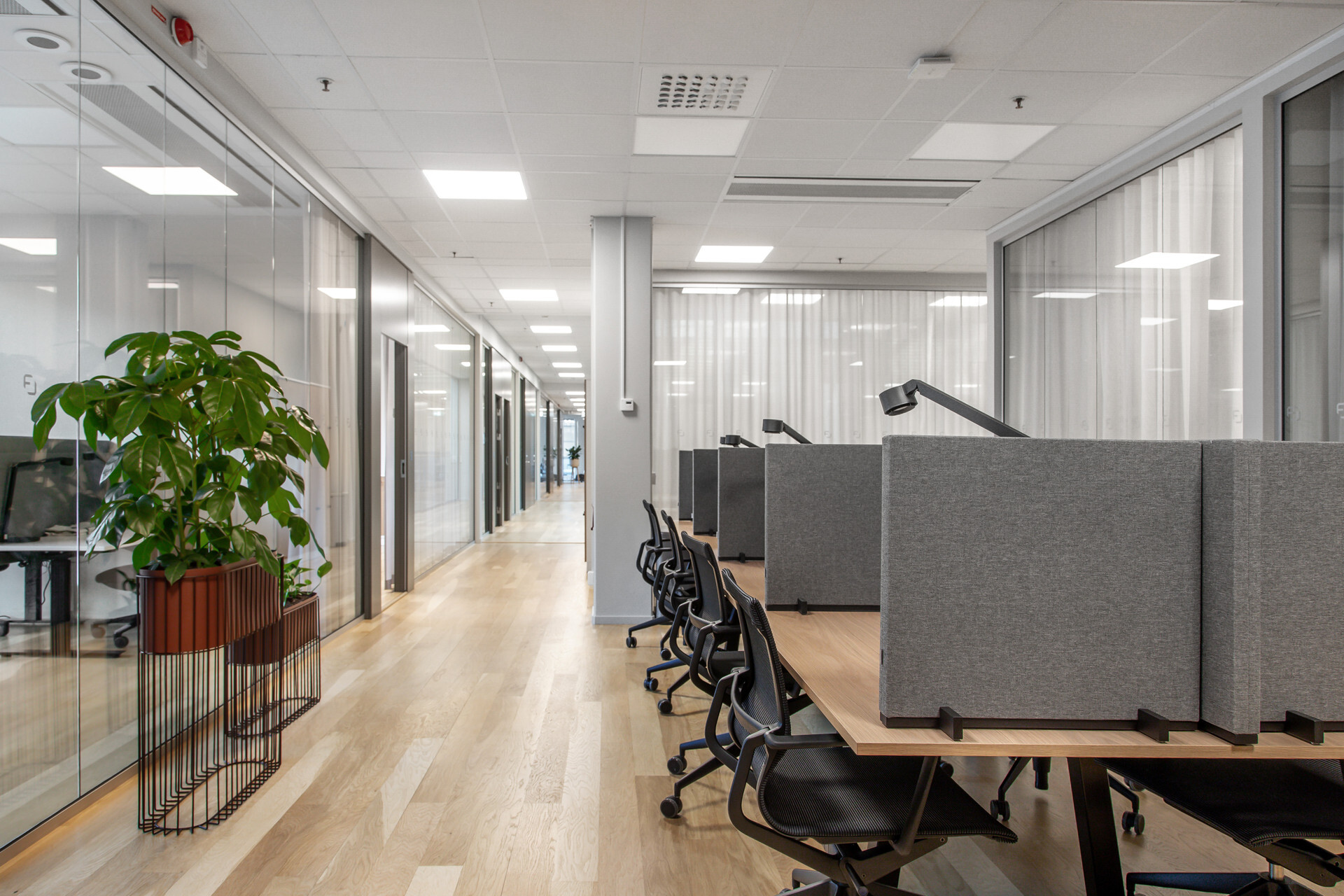 Rent office World Udagawa Building — photo 5