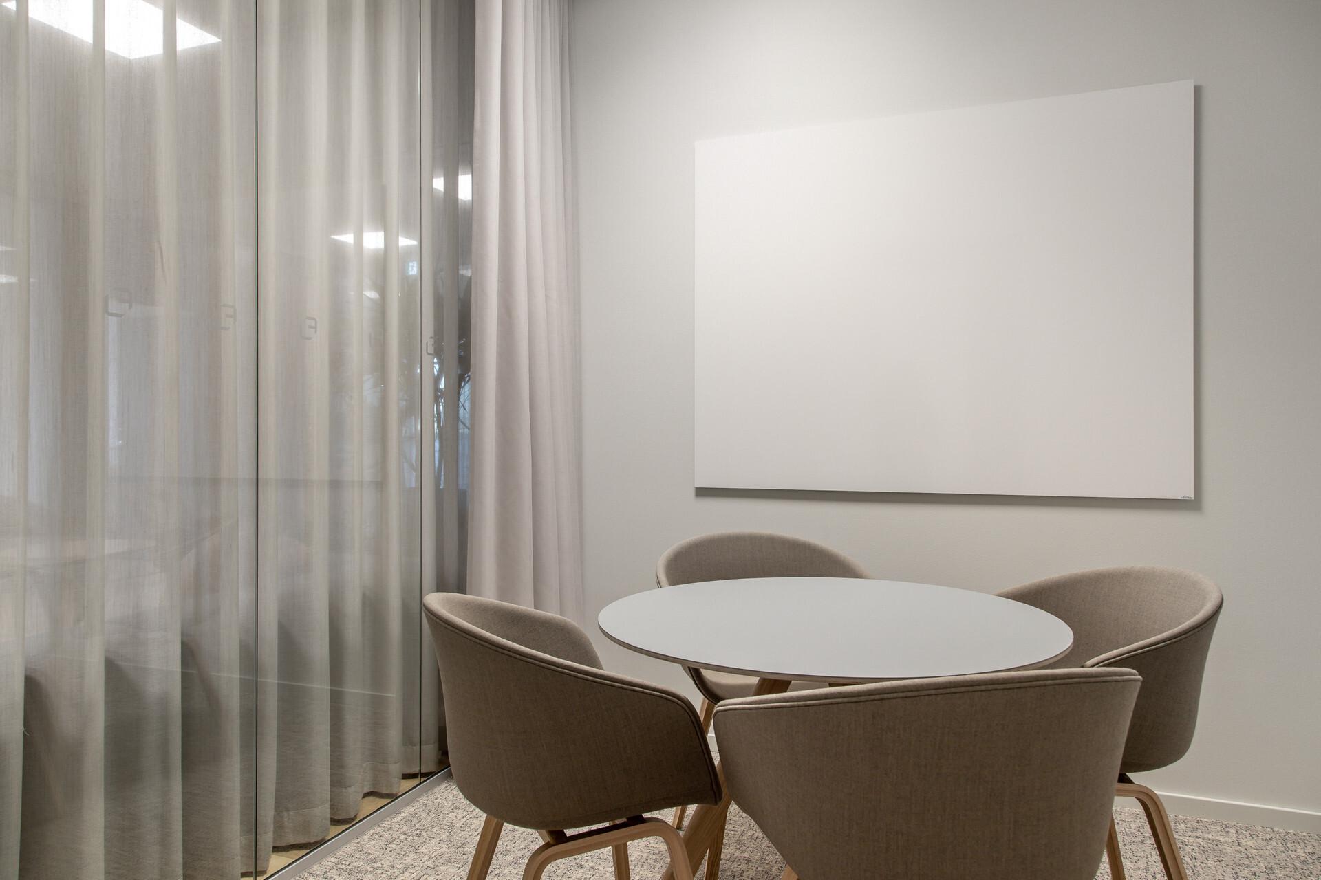 Rent office World Udagawa Building — photo 9