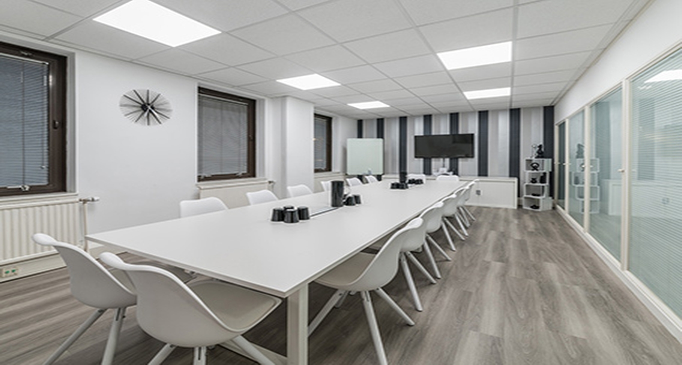 Rent office 93 George Street — photo 4