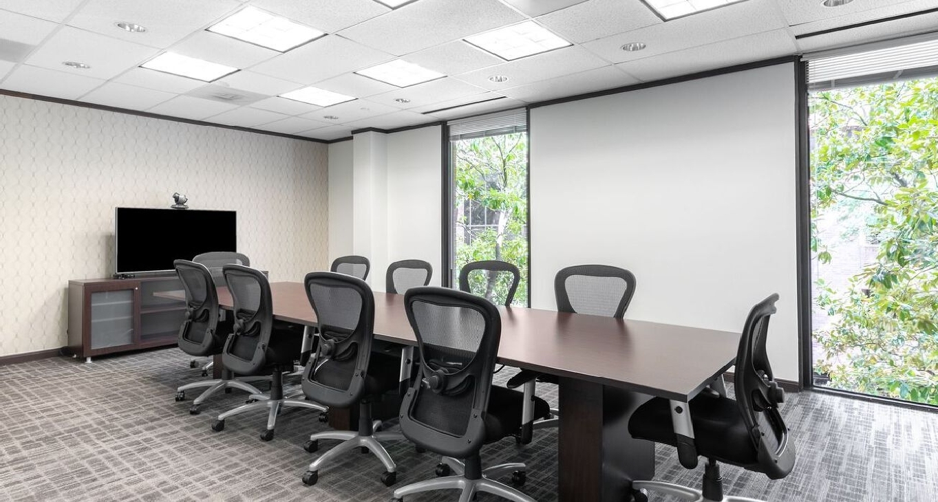 Rent office 950 Echo Lane, Suite 200 — photo 4