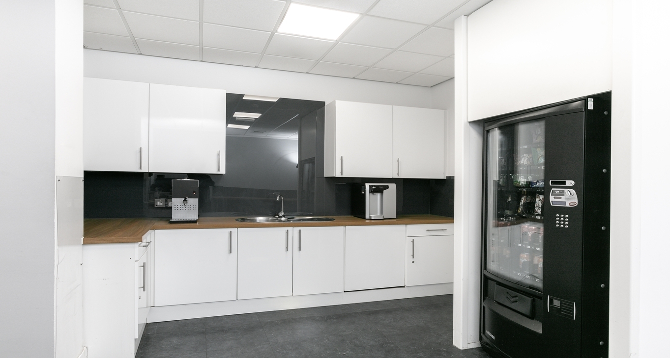 Rent office 960 Capability Green — photo 6